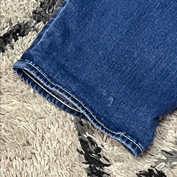 EUC Vigoss Chelsea Capri Jeans - Picture 8 of 10